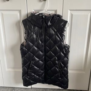 Lululemon reversible down puffer vest